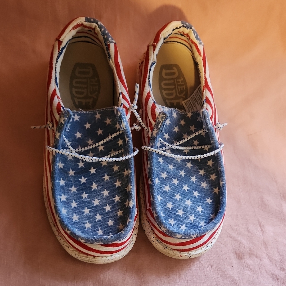 Hey Dude Youth **America**